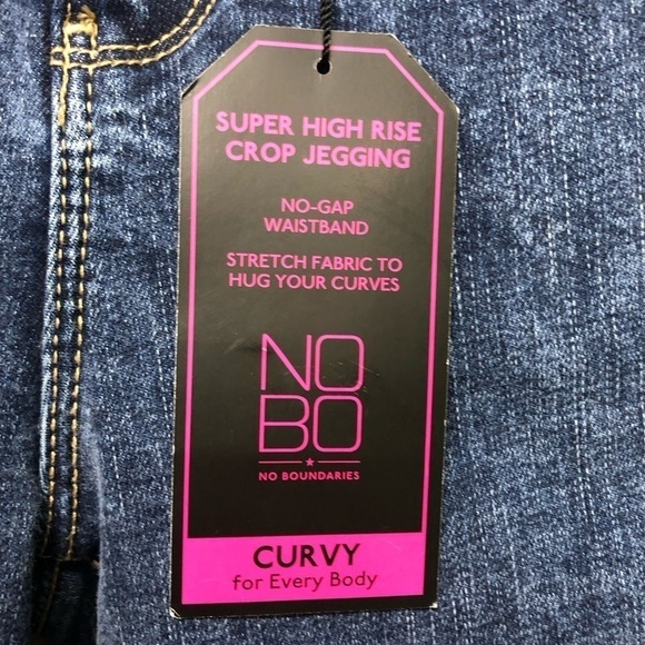 No Boundaries Super High Rise Curvy Crop Skinny Jean Size 5 NWT - Picture 3 of 8